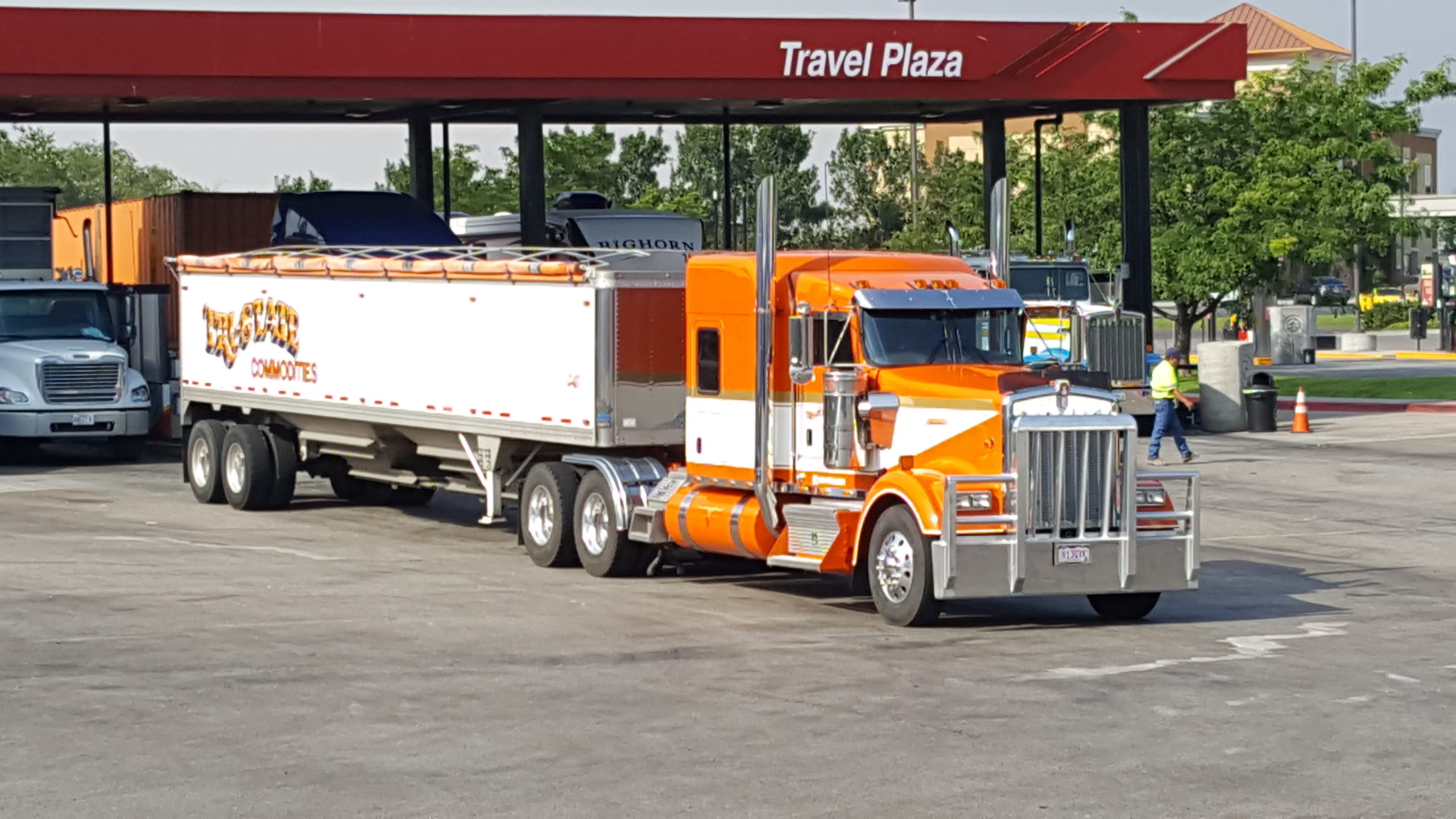 Exploring The Open Road The Thrilling World Of Big Rig Travels